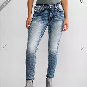 Miss Me Signature Mid-Rise skinny Jeans size 30
